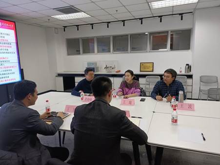 5a68a8a9d4e2a1d3e502e8c2a618c17